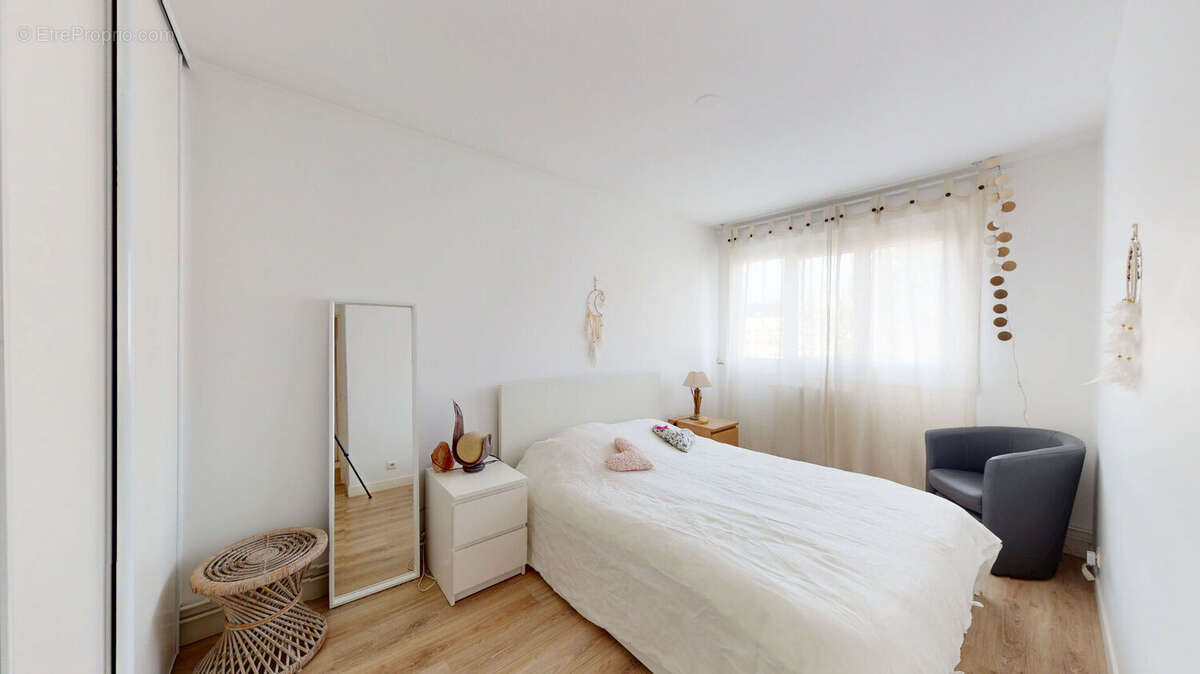 Appartement à LE PLESSIS-TREVISE