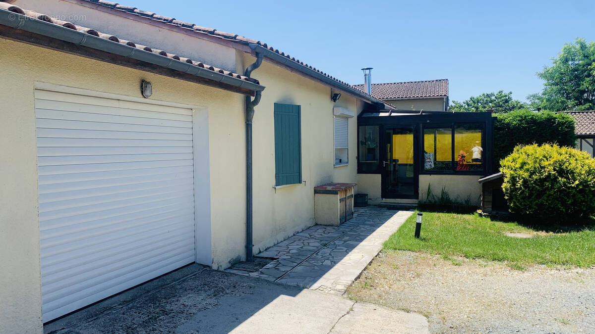 Maison à LA ROQUILLE