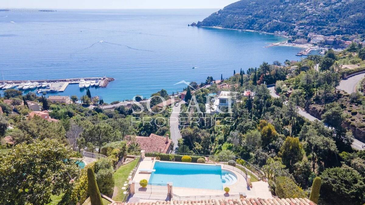 Maison à THEOULE-SUR-MER