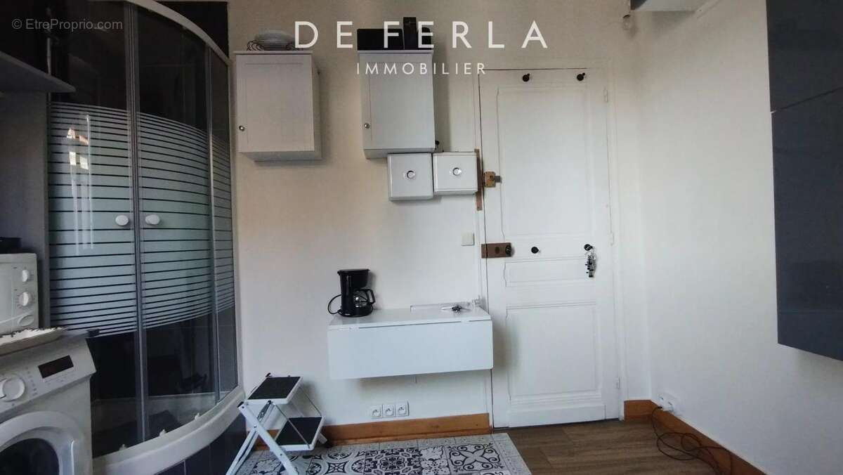 Appartement à PARIS-14E