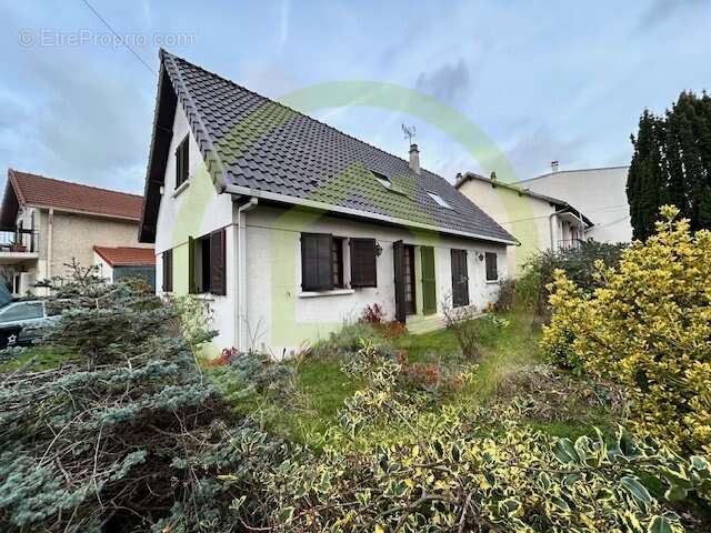 Maison à LE BLANC-MESNIL