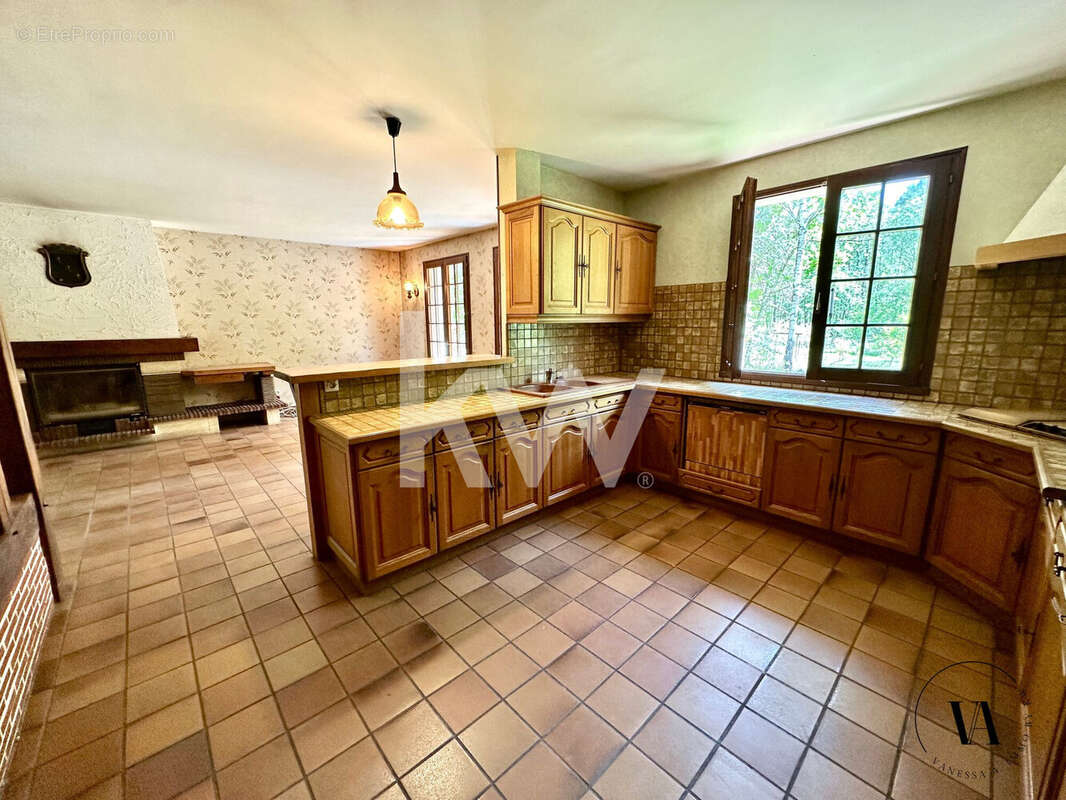 Maison à MARCILLY-EN-VILLETTE