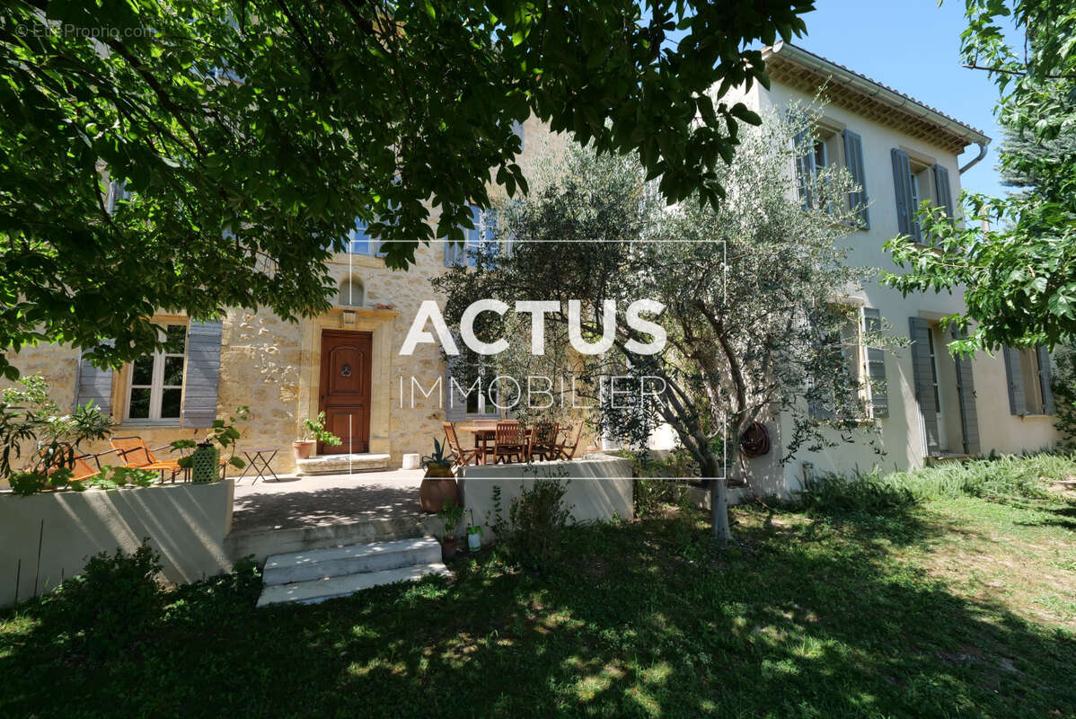Maison à SALON-DE-PROVENCE