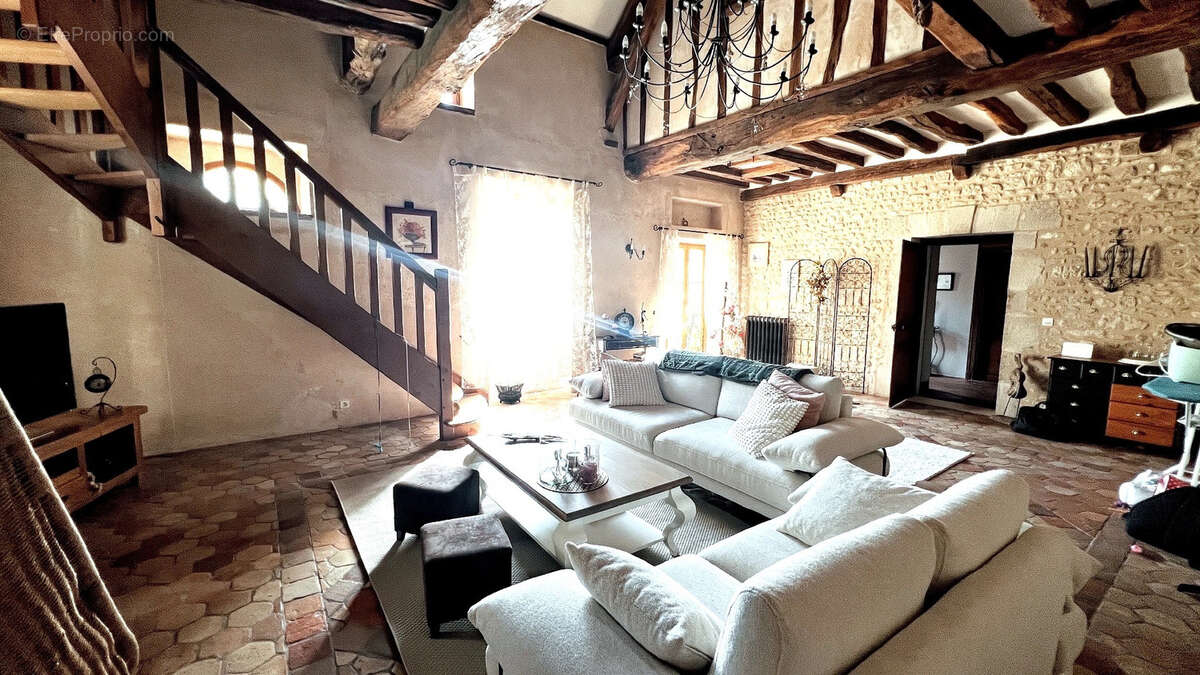 Propriété en pierres - photo 6