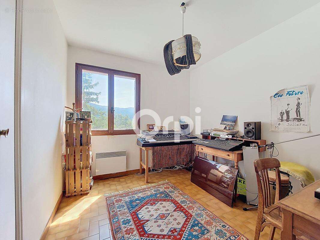 Maison à TOURRETTE-LEVENS