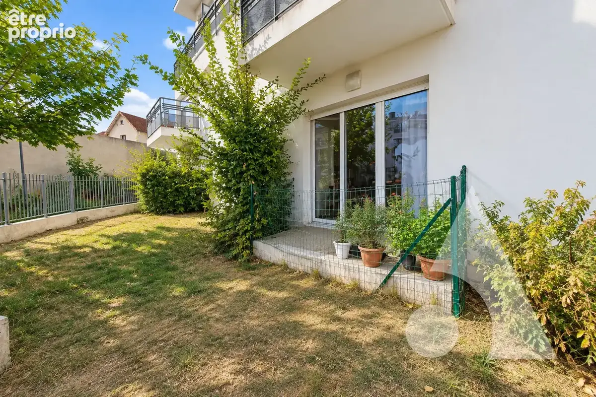 Appartement 3 pièces avec terrasse - Proche GARE et TZEN - photo 11
