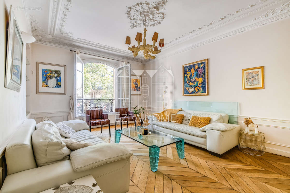 Appartement à PARIS-11E