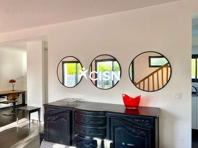 Maison contemporaine lumineuse à proximité du bourg de Saint Marc - photo 4