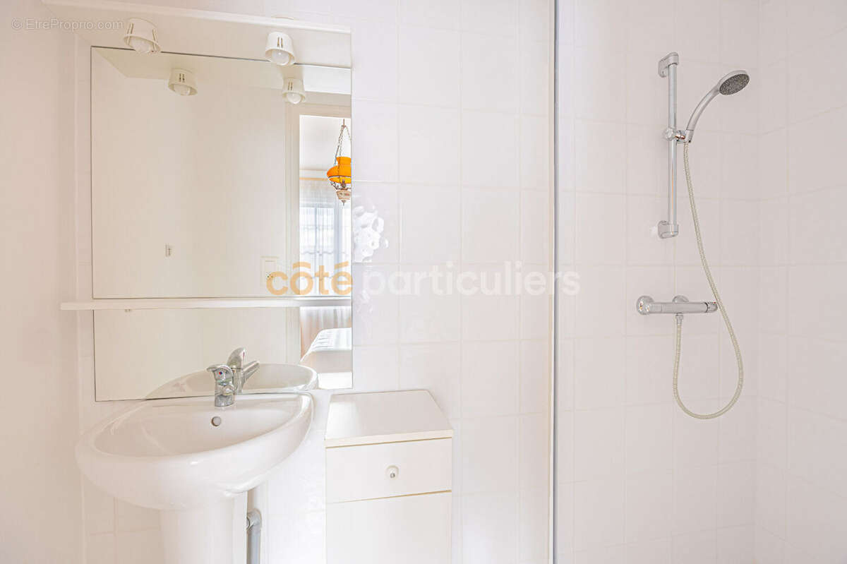 Maison à SAINTE-LUCE-SUR-LOIRE