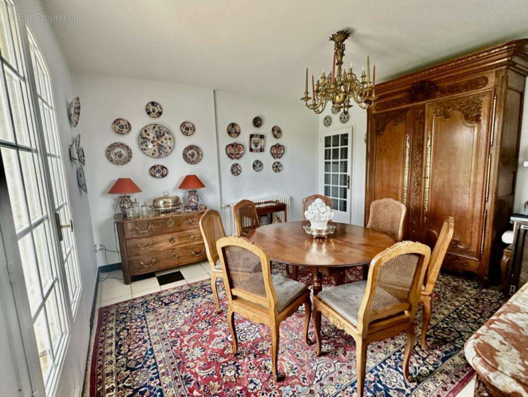 Maison à SAINT-MARTIN-EN-CAMPAGNE