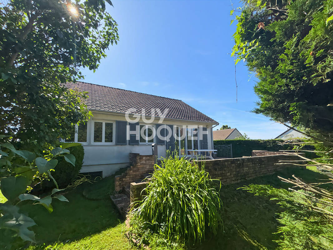 Maison à BERNAY-VILBERT