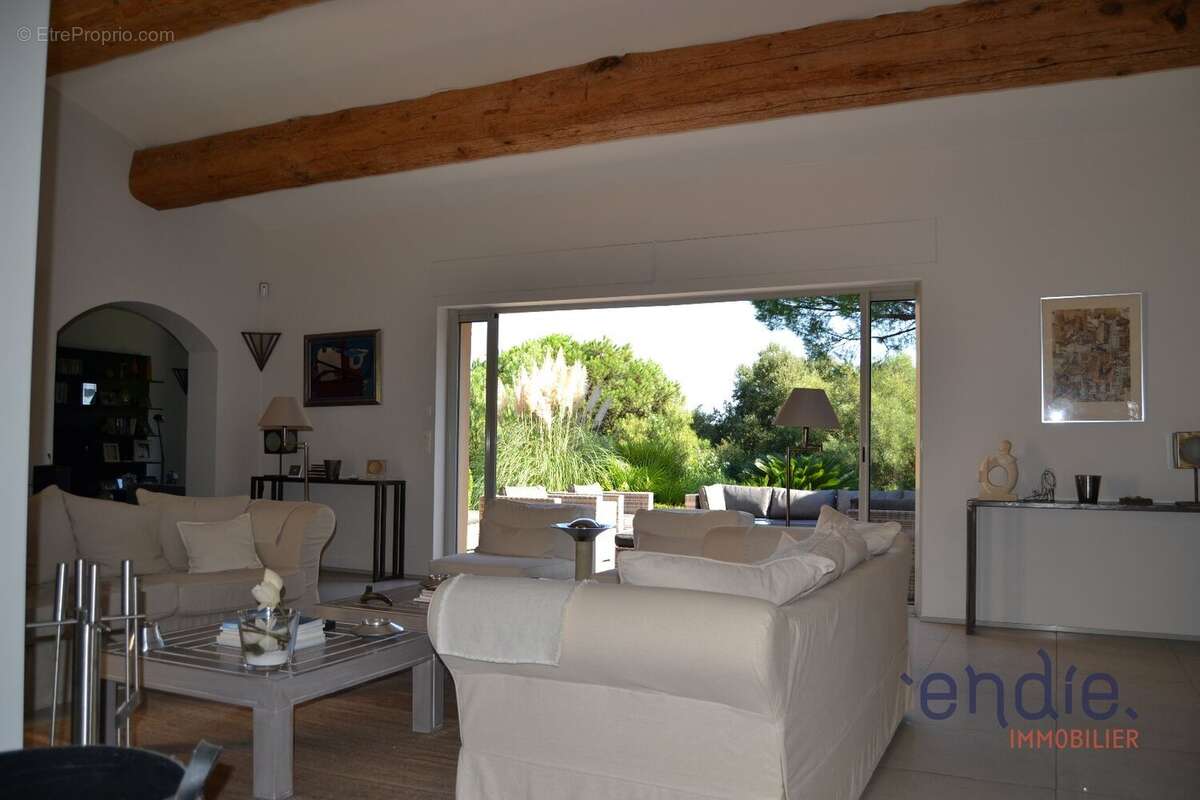 Maison à RAMATUELLE