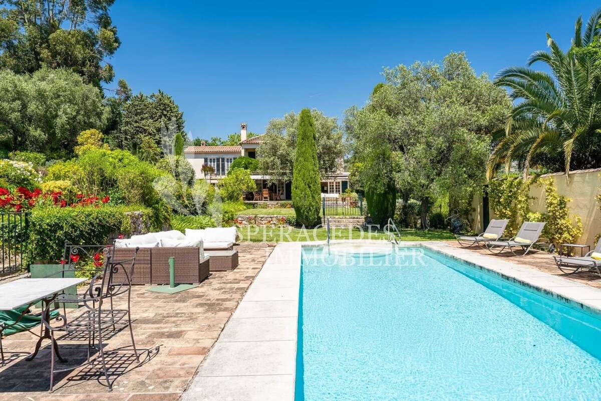 Opio - Belle propriété vue sur le golf 1,6 ha - photo 7