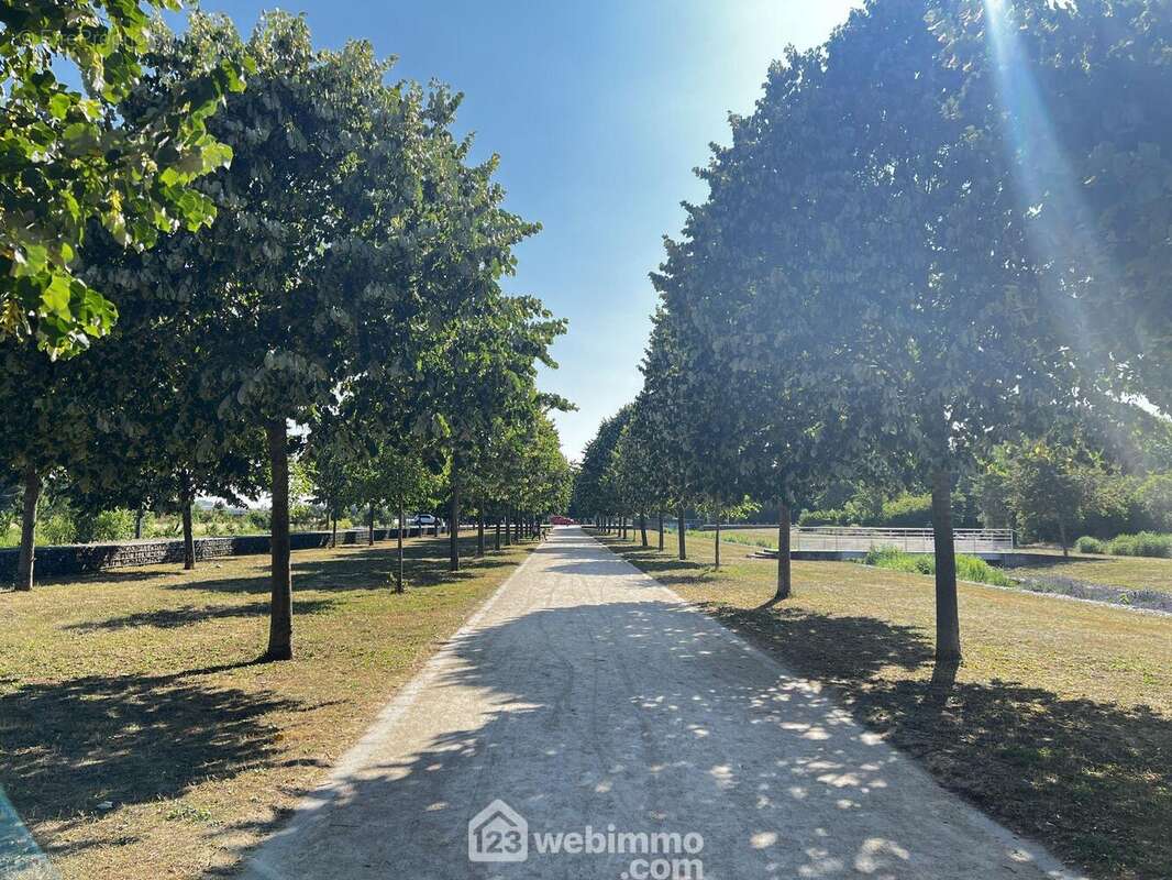 A deux pas du Parc des Lilas, - Maison à VITRY-SUR-SEINE