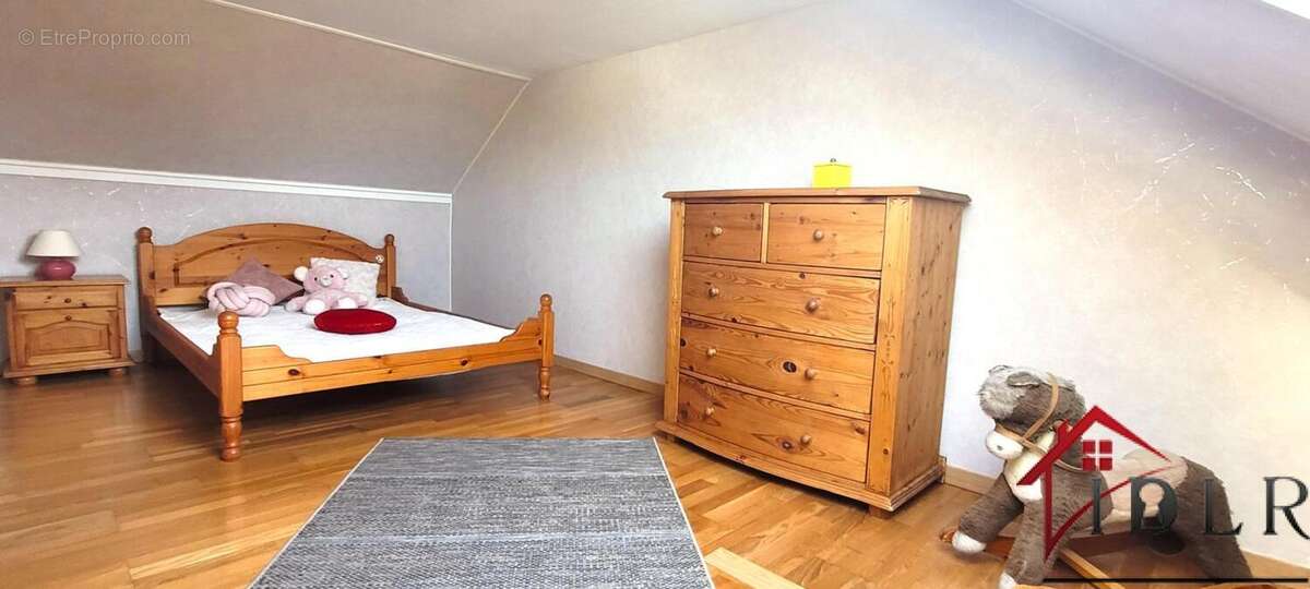 Maison à BRIE-COMTE-ROBERT