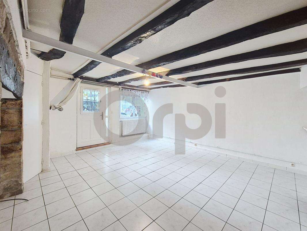 Maison à TERRASSON-LAVILLEDIEU