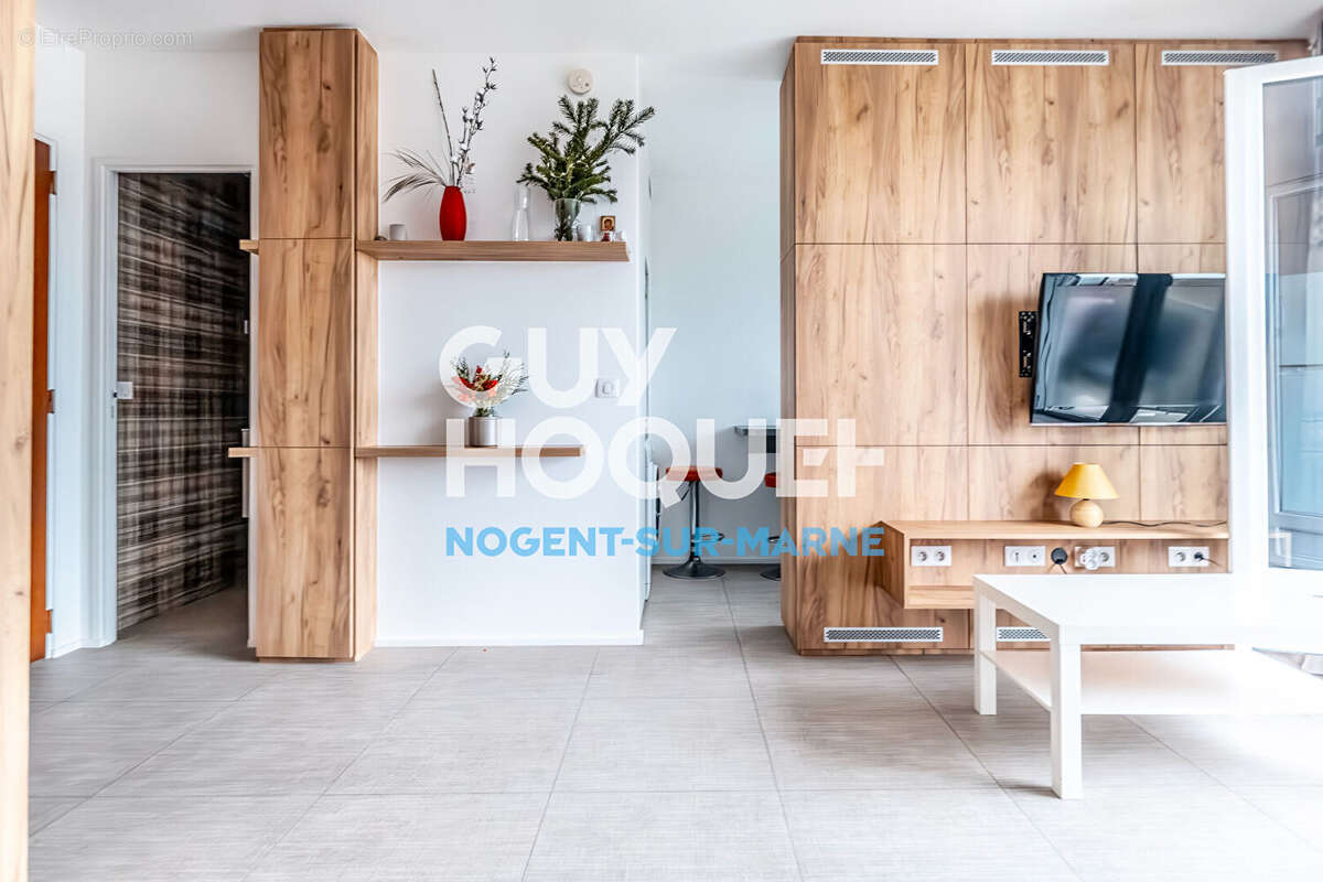 Appartement à SAINT-MAUR-DES-FOSSES