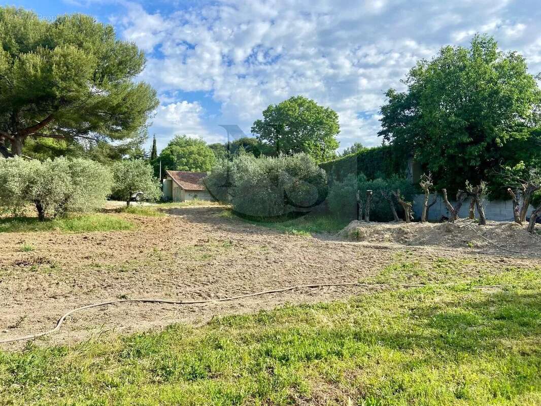 Terrain à AIX-EN-PROVENCE