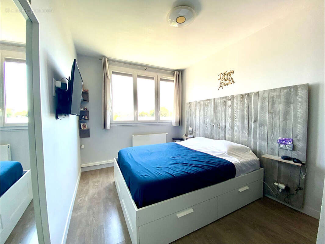 Appartement à SARTROUVILLE