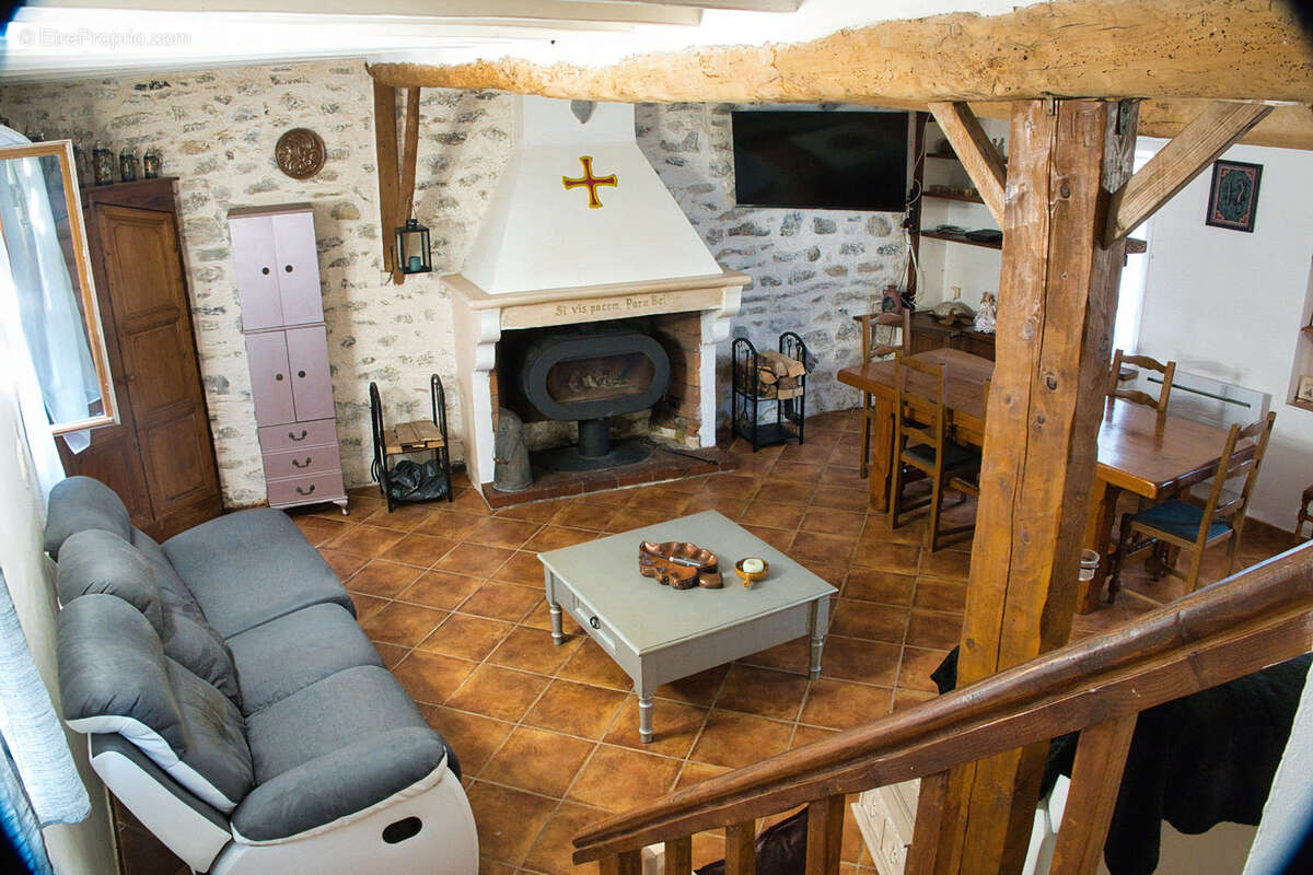 Maison à CASCASTEL-DES-CORBIERES