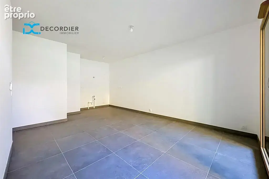 À vendre evian, t2 neuf rue pietonne - photo 5