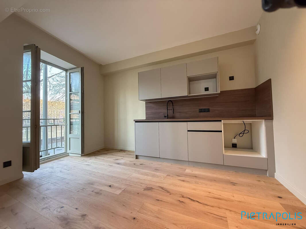 Appartement à LYON-1E