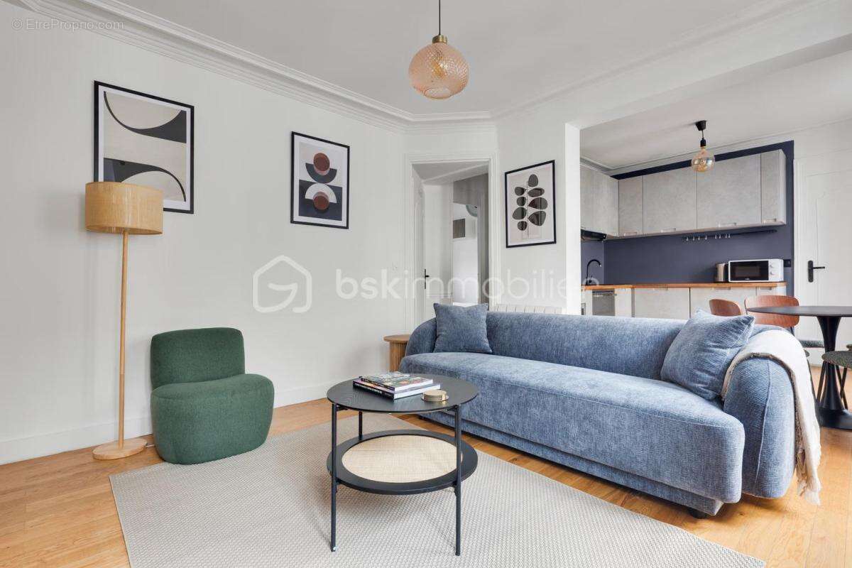 Paris 10 Appartement 2 chambres 50 m²  Entièrement rénové Libre - photo 2