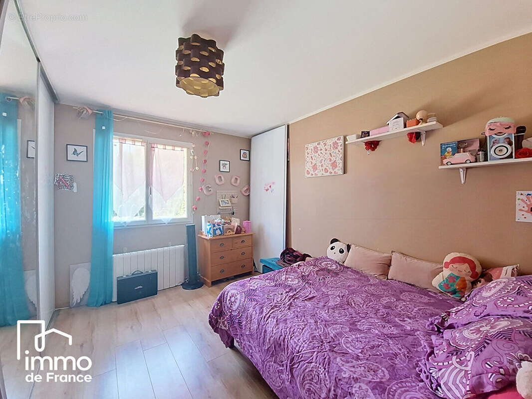 Maison 6 pièces 120 m2 à Saint-Martin-Le-Châtel - photo 5