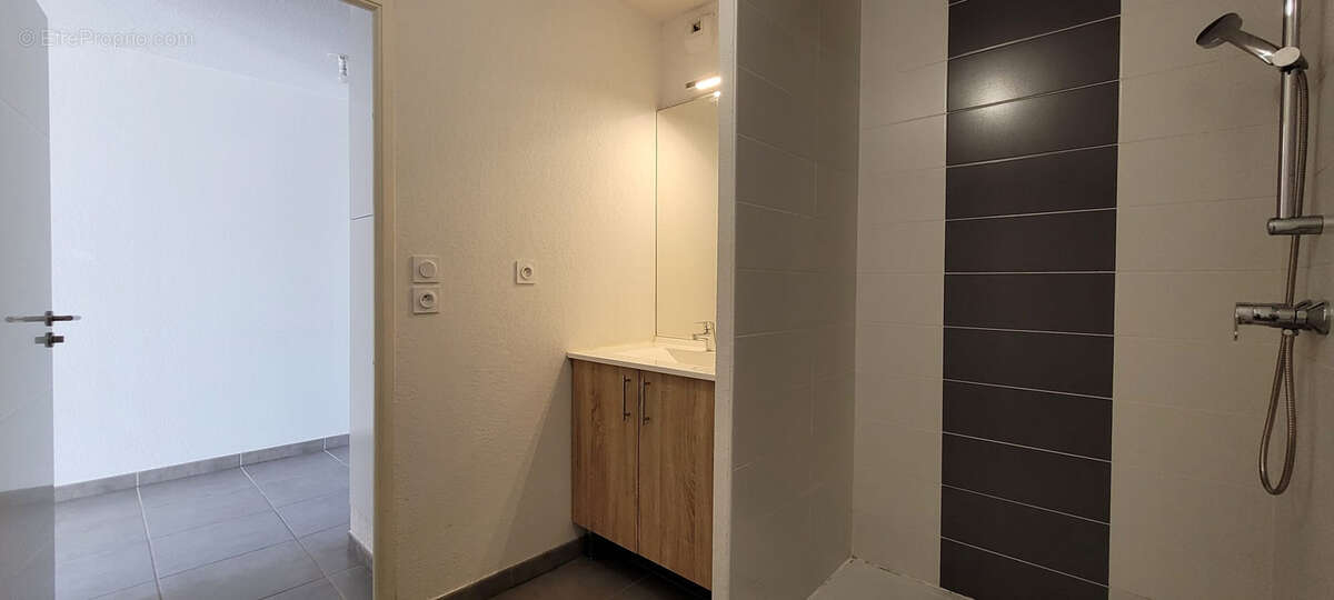 Appartement T2 + parking sous sol  - Centre ville Tournefeuille - photo 8