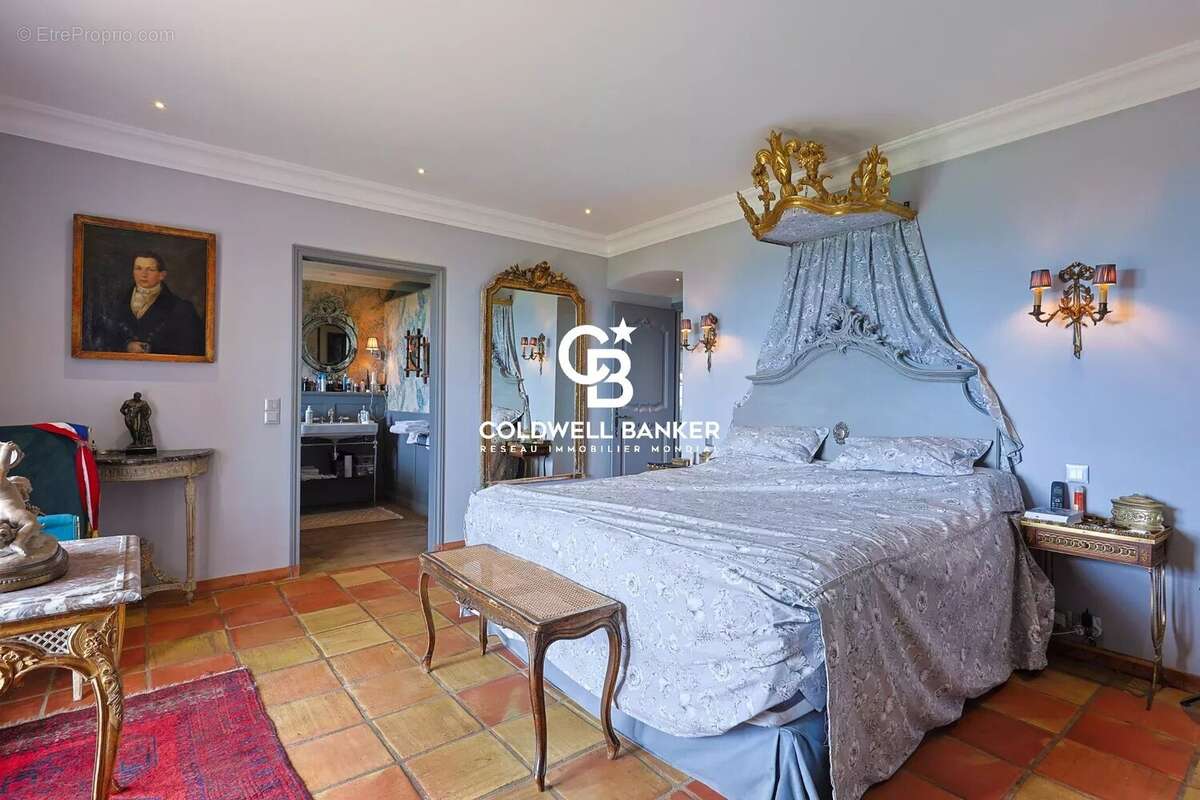 Confort, vue & authenticité et seulement 25 minutes de ST TROPEZ - photo 31