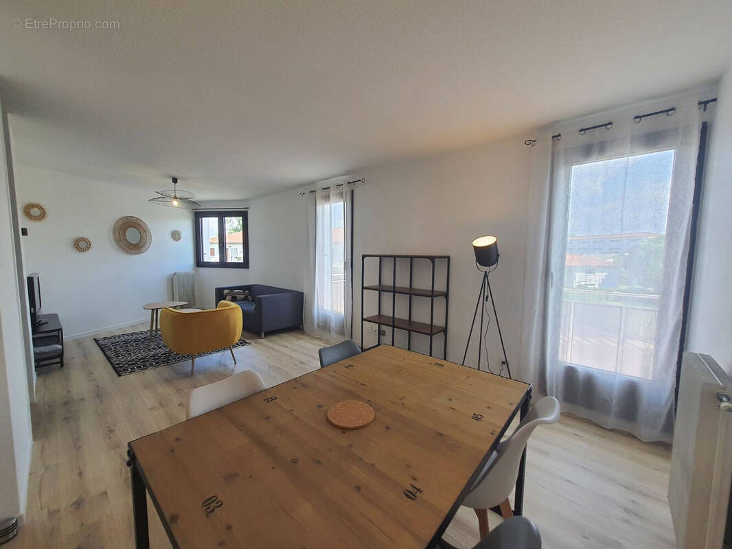 Appartement à BILLERE