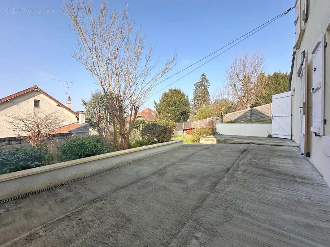 Maison à MONTMORENCY