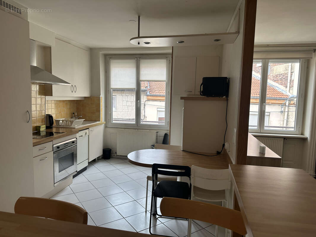 Appartement à SAINT-ETIENNE