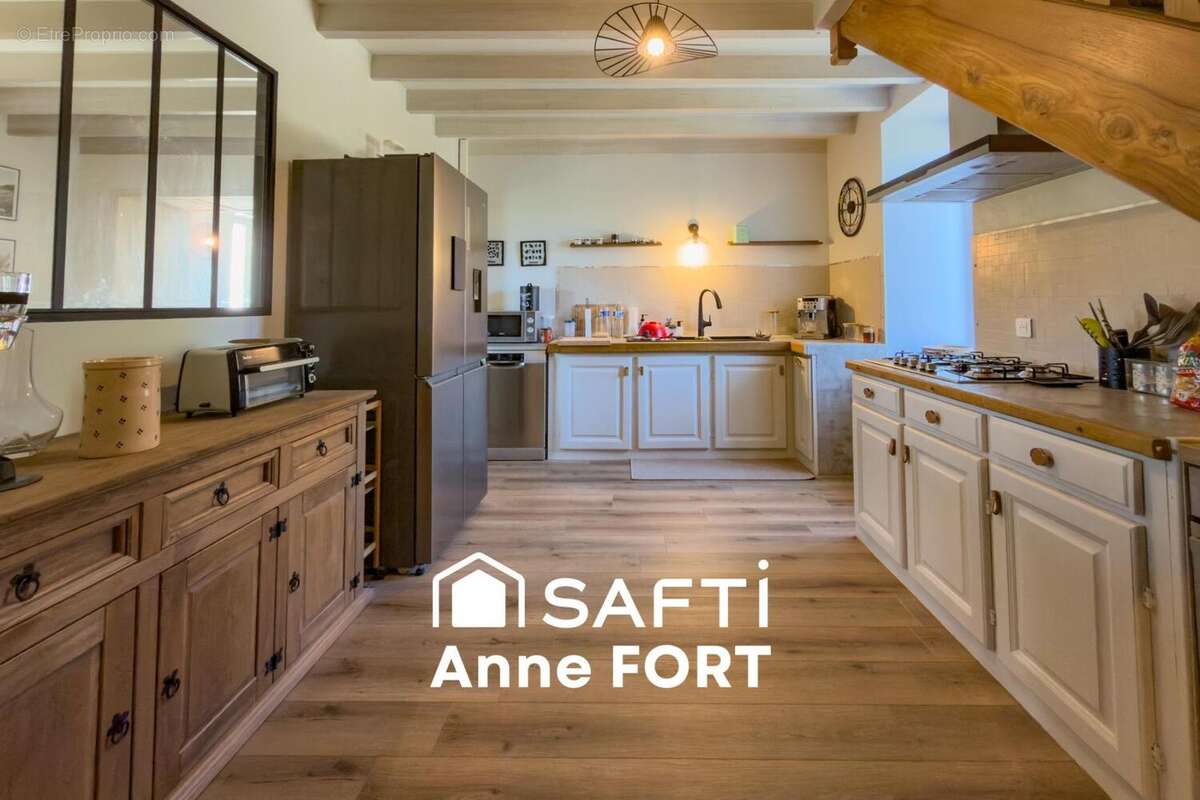 Maison 161 m² à Monbalen  - photo 8