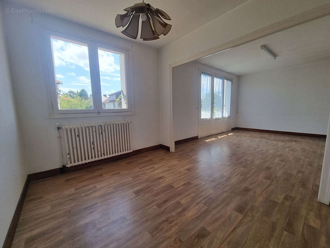 Maison Ducey Les Cheris - photo 3