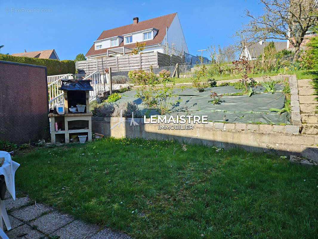 Maison à MONTIVILLIERS