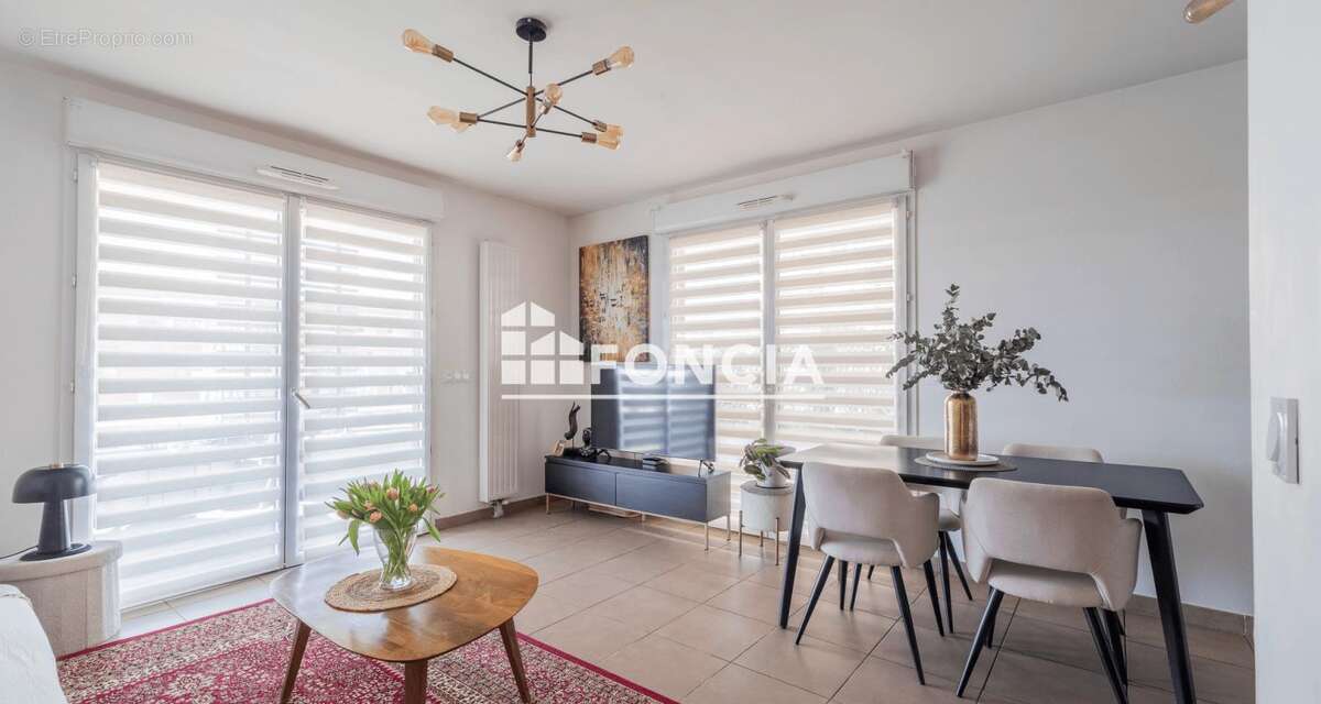 Appartement à JUVIGNAC