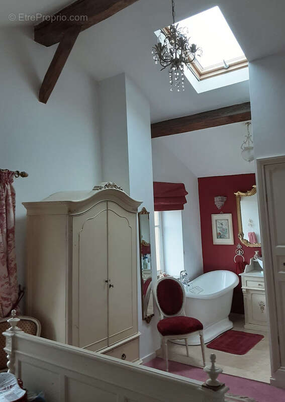 2 maisons en pierre renovée au calme, avec atelier sur terrain d'environ 1500m2 - photo 8