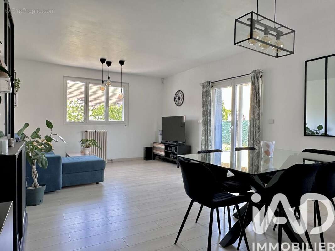 Photo 2 - Maison à ERAGNY
