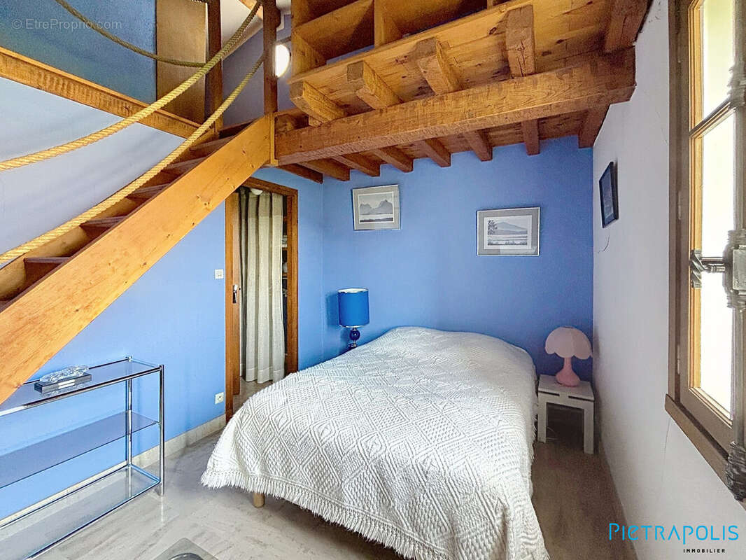 Maison à LE COTEAU