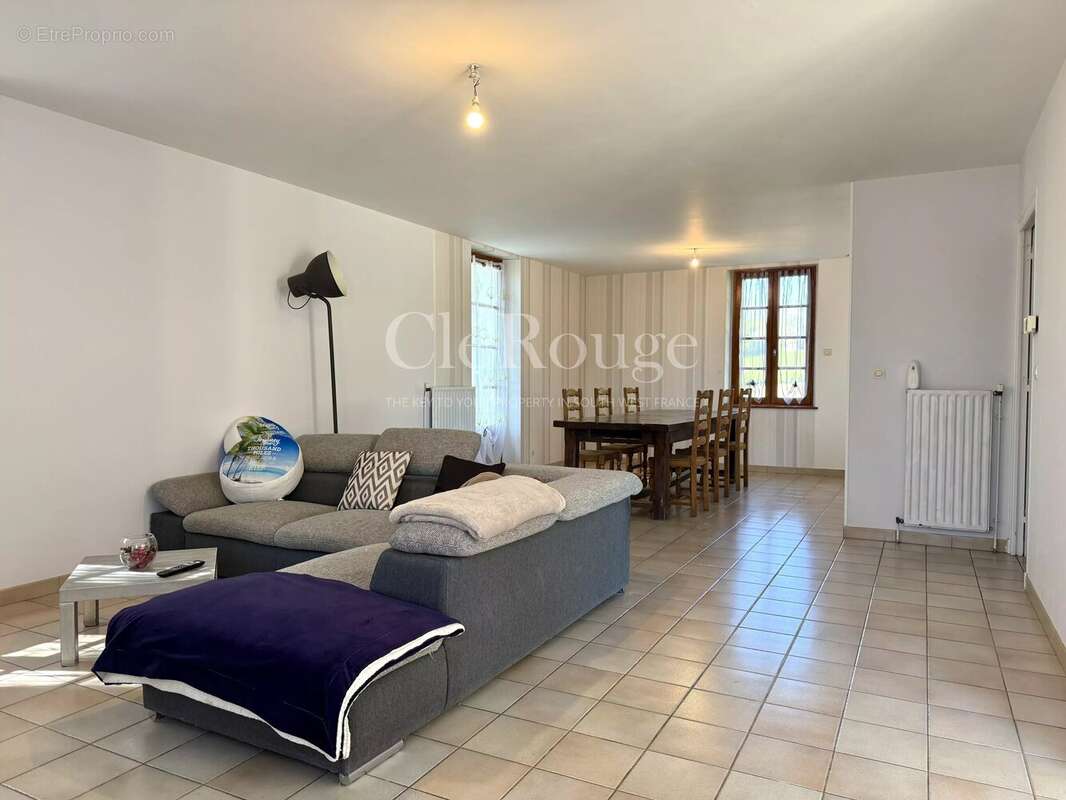 Maison à EYMET