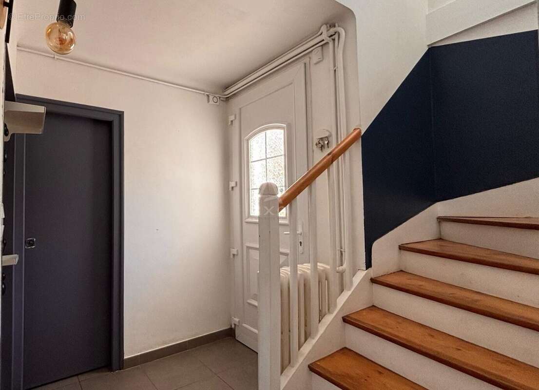Maison 5 pièces avec Jardin et dépendance - photo 3
