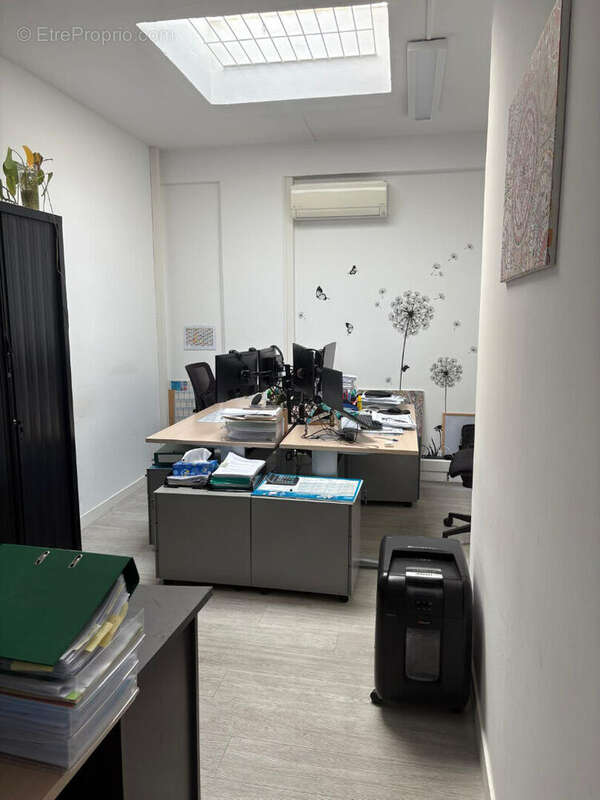 Commerce à LES ANGLES