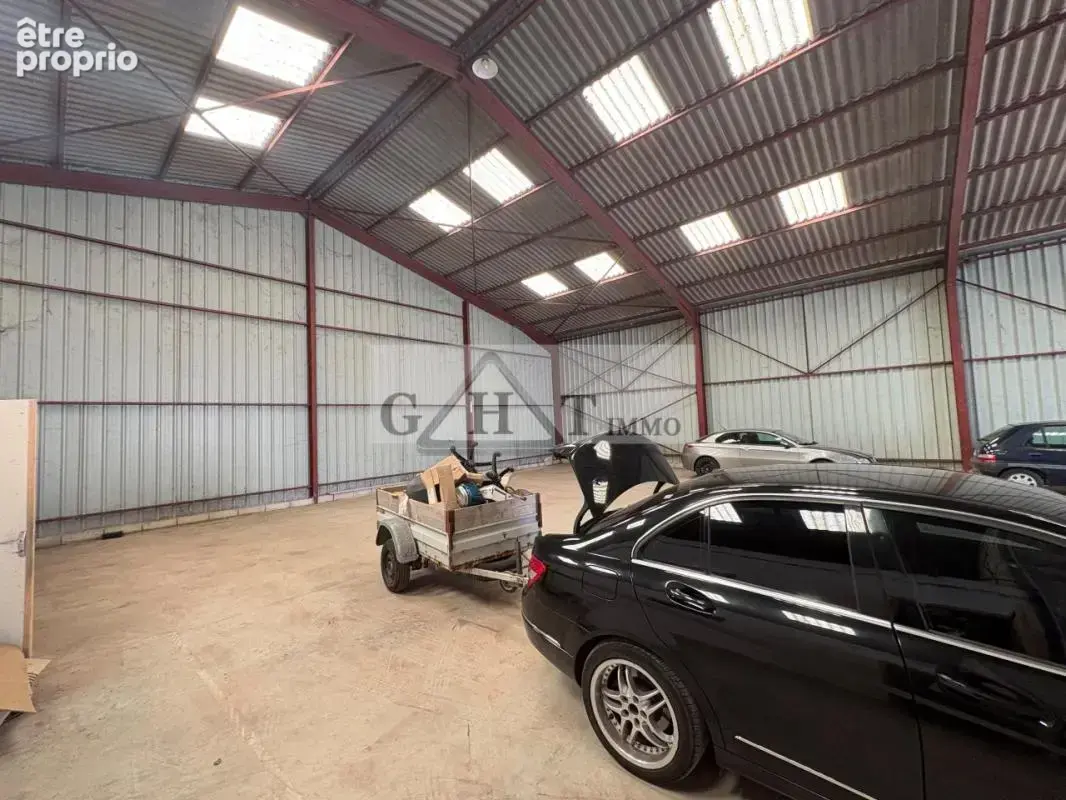 Entrepot a vendre chatelet en brie - photo 6