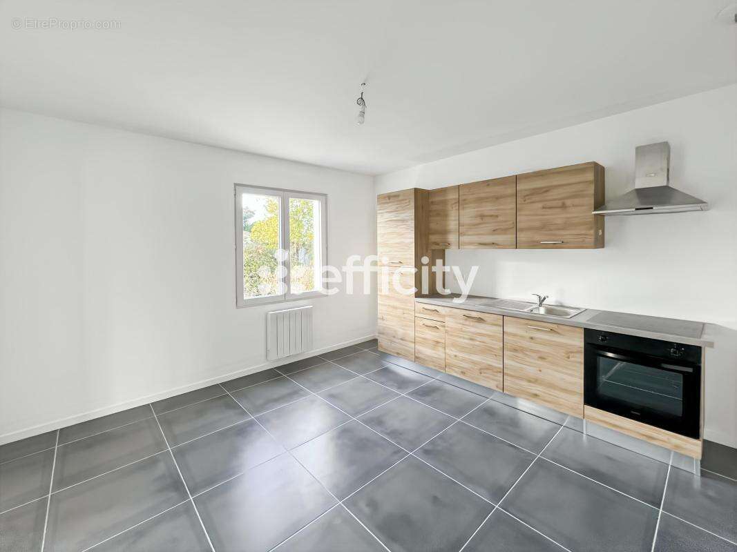 Maison à VAUX-SUR-MER