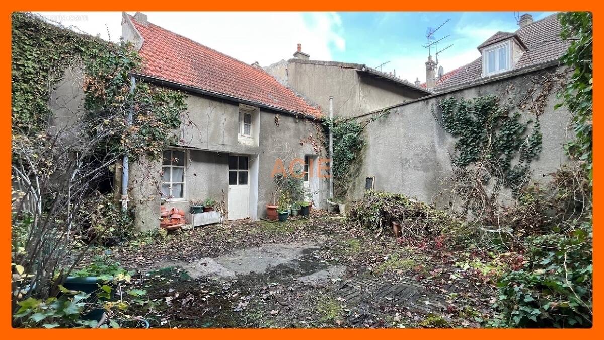 Appartement à LOUVRES