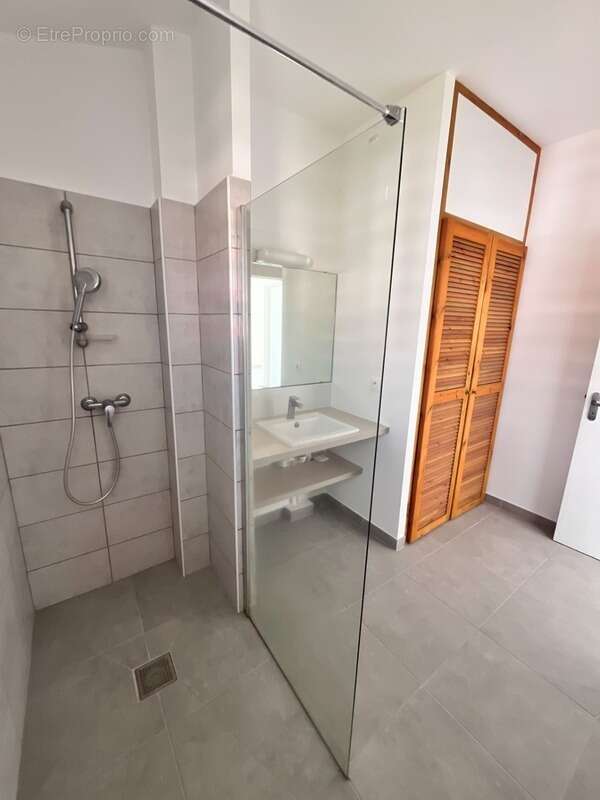 Appartement à SAINT-DENIS