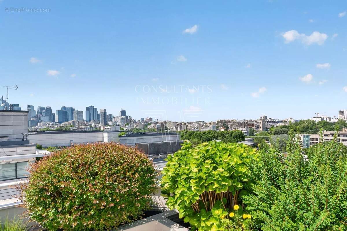Appartement à LEVALLOIS-PERRET