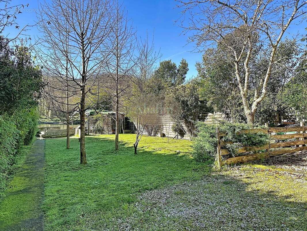 Maison à SALIES-DU-SALAT