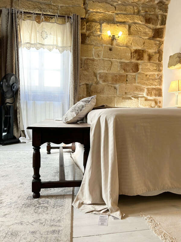 Une belle authentique au cœur du centre historique d'uzes - photo 13